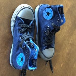 Converse lightly used size 12 boys.